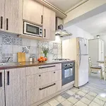 Elegant In Old Town Self Check In 24x7 By H&h Apartmán *