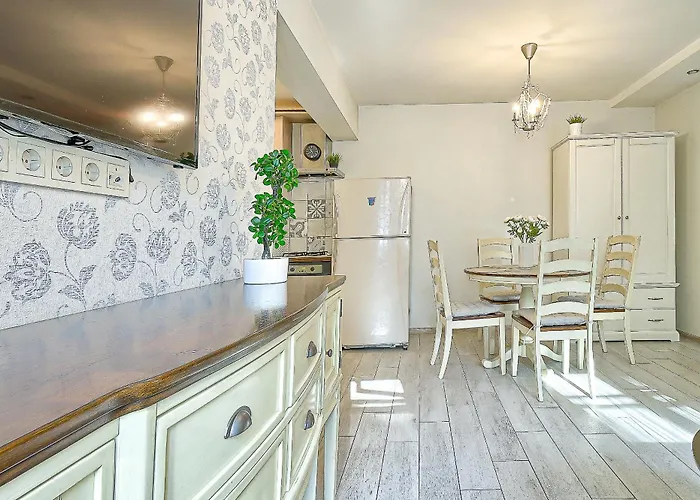 Elegant In Old Town Self Check In 24x7 By H&h Apartamento