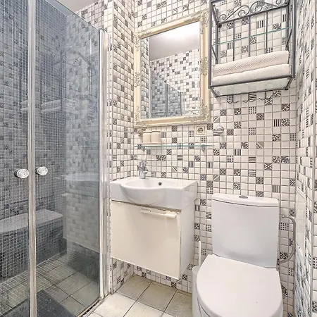 Elegant In Old Town Self Check In 24x7 By H&h * Vilnius